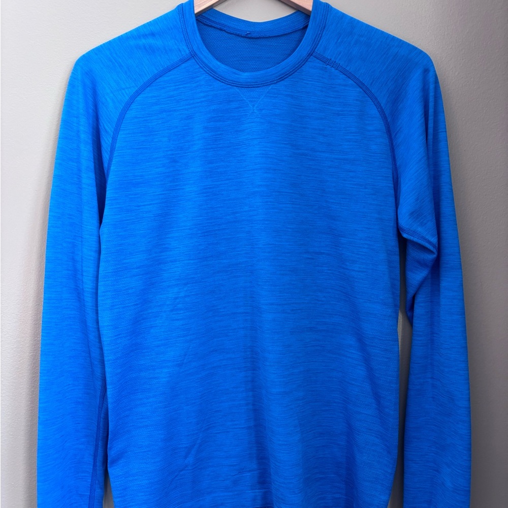 Lululemon Mens Turquoise Blue Long Sleeve Tee Size Small - Small hole in sleeve